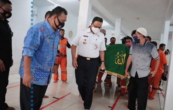 Anies Baswedan: Hai Kau Pengecut!